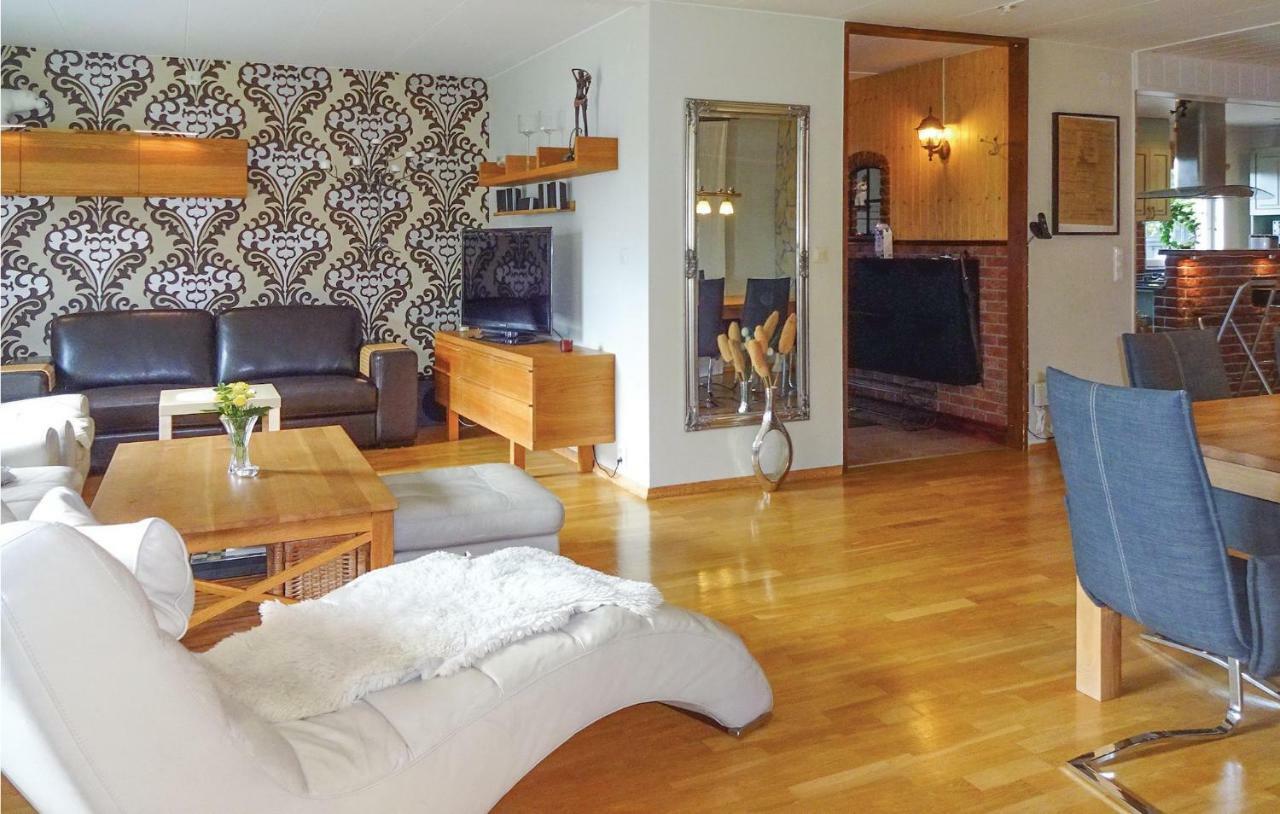 4 Bedroom Lovely Home In Hoeganaes エクステリア 写真